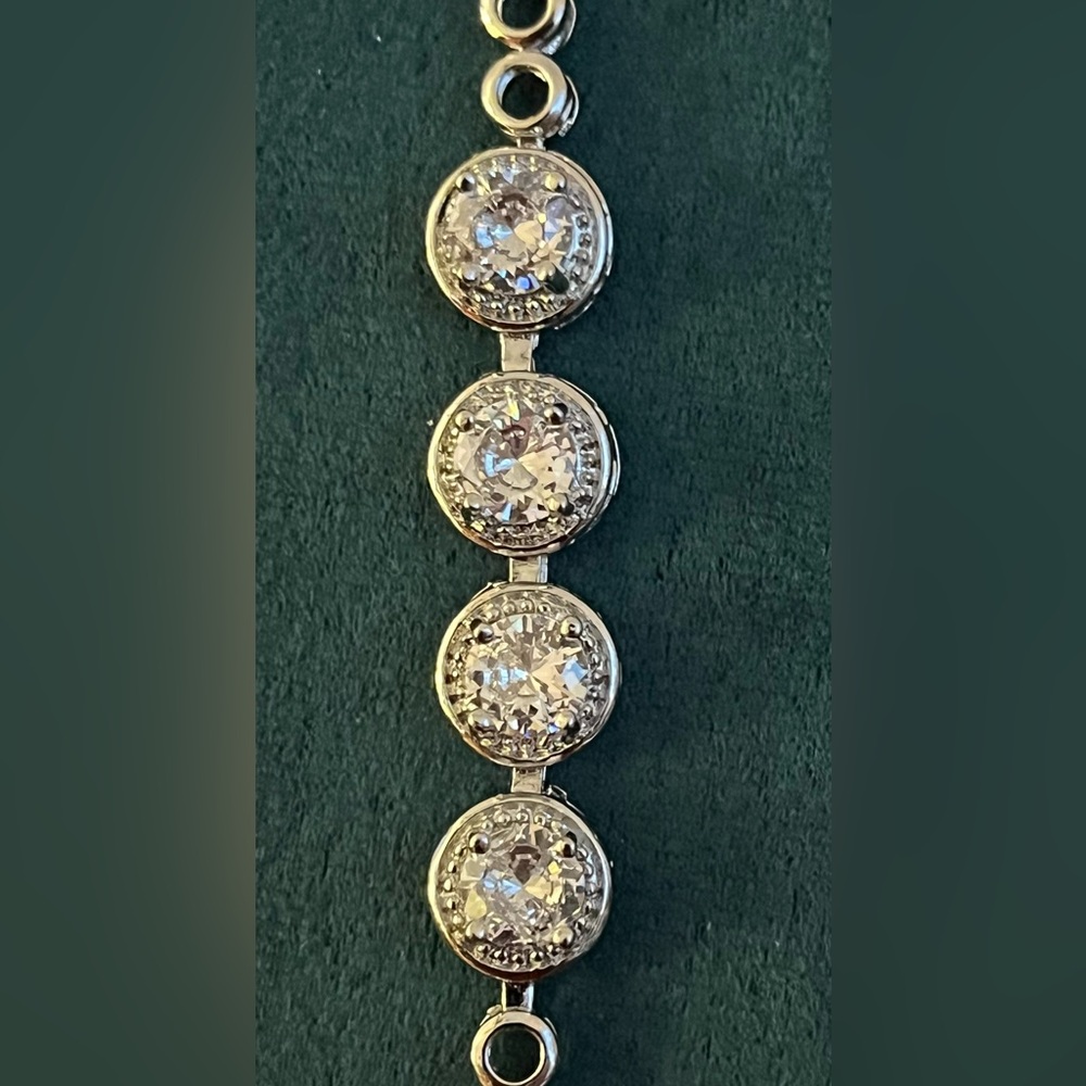 Gorgeous Silver Sparkle Bracelet with Over 4cts of AAA CZs 7-8”